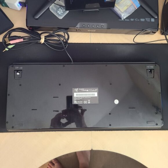 Razer Tarantula Gaming Keyboard RZ03-0007 - USB wired - USB Ports, Audio in/out - Picture 6 of 8